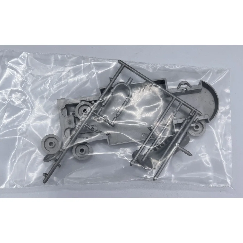 Monogram 1:32 Porsche 904GTS Vintage Model Car Kit #PC99-100 1964 Open Complete‎